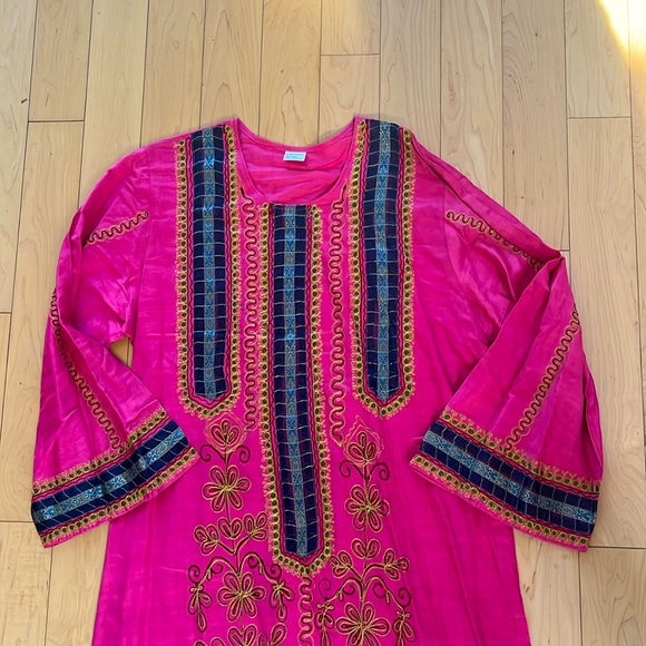 Beautiful Handmade Indian Dress ๐ - Picture 2 of 4